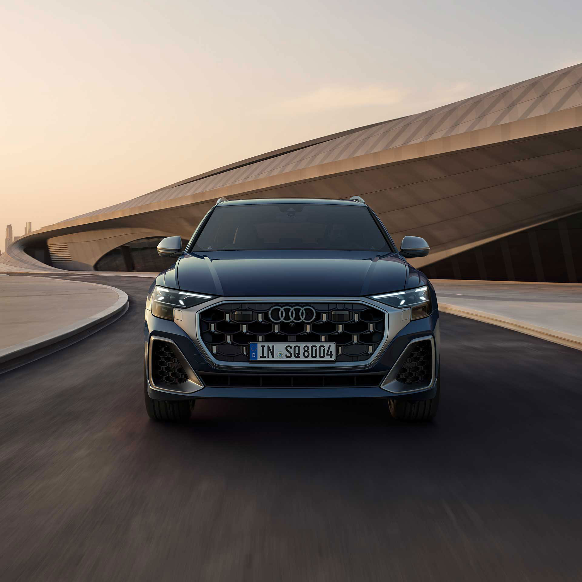 Audi Q8 SUV vista lateral